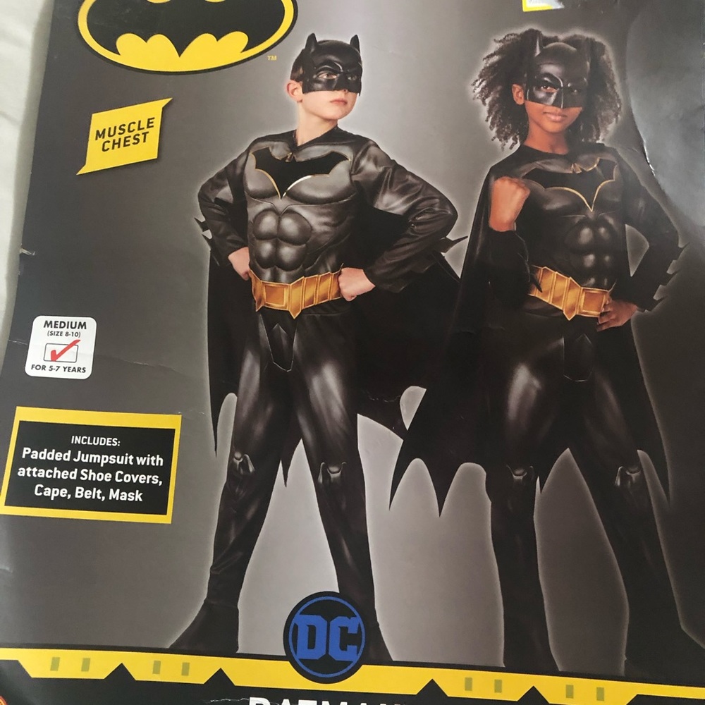 Child's Batman Costume size M - Picture 4 of 5